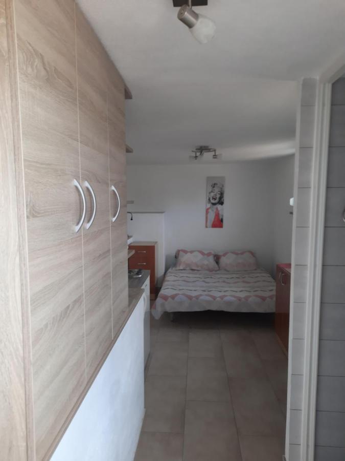 Soba Sanja Appartement Pula Buitenkant foto